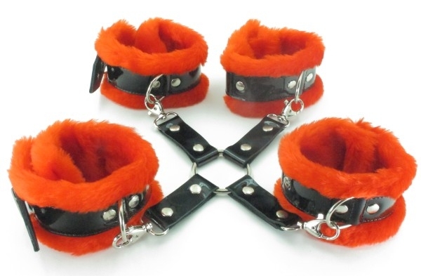 Наручники и наножники с кольцом "BDSM-​Light" красные, меховые 